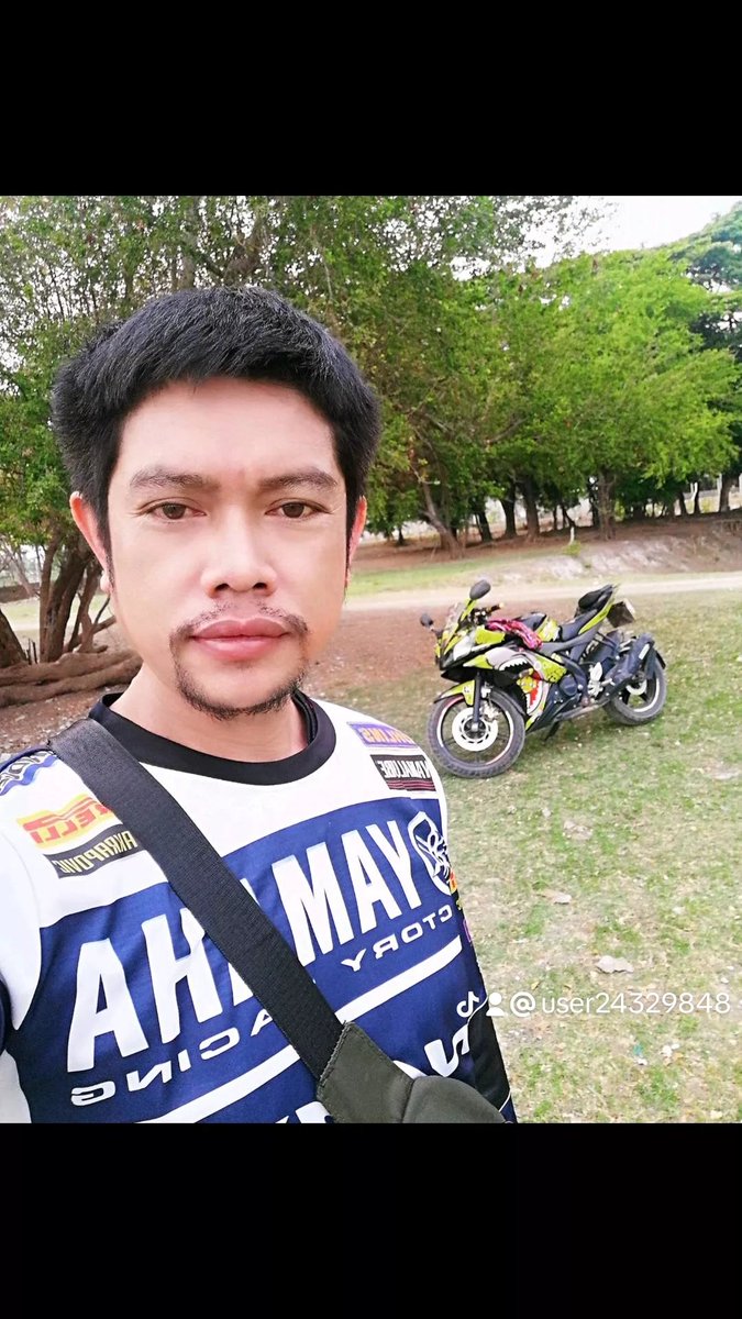 #มัวแต่จ้องไม่คิดที่จะสัมพันธ์​บ้างเหรอครับ