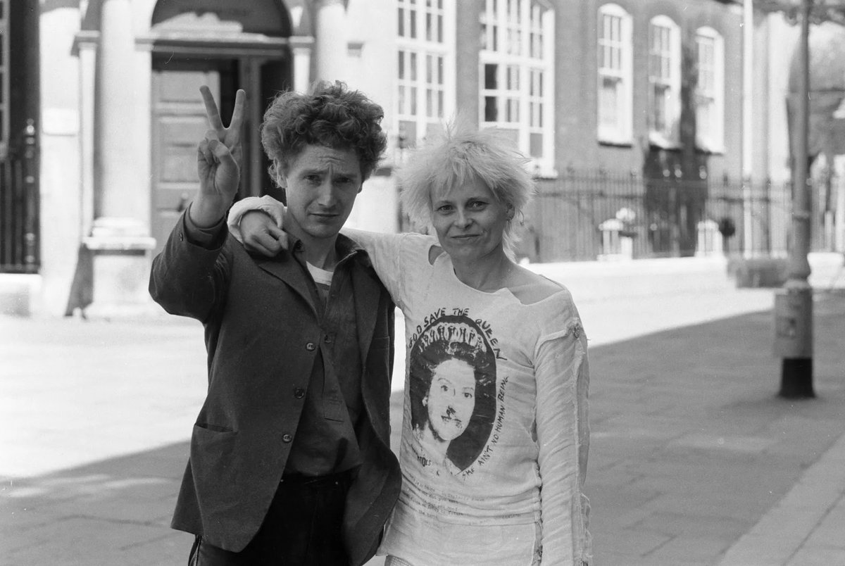 Punk Studies, in the Netherlands π§·π₯ π€πΈπ (@scholarspunk) on Twitter photo 1977 #Punk+art schools in the #Netherlands bit.ly/445PgWX <a href="/DrKPopUpConvos/">Prof. Caroline Kaltefleiter</a> <a href="/PunkScholarsCAN/">Punk Scholars Network Canada</a> <a href="/PSN_Iberia/">PunkScholars Iberia</a> <a href="/Schnitzel63/">Schnitzel</a> <a href="/NewWaveAndPunk/">PunkAndNewWave</a> <a href="/FatOldAnarchist/">Fat Old Anarchist</a> <a href="/PunkFanzine74/">Punk Fanzine</a> <a href="/punk_table/">Punktable</a> <a href="/PauwkeB/">Pauwke Berkers</a> <a href="/PopularMusicUOG/">Popular Music | University of Gloucestershire</a> <a href="/McCookerybook/">Helen McCookerybook</a> <a href="/FemMusicLibrary/">DiscothΓ¨que FΓ©ministe</a> <a href="/Notoldjustexpe1/">π€ Notoldjustexperienced</a> <a href="/FireABand1/">Fire-A-Band</a> 1977 #Punk+art schools in the #Netherlands bit.ly/445PgWX <a href="/DrKPopUpConvos/">Prof. Caroline Kaltefleiter</a> <a href="/PunkScholarsCAN/">Punk Scholars Network Canada</a> <a href="/PSN_Iberia/">PunkScholars Iberia</a> <a href="/Schnitzel63/">Schnitzel</a> <a href="/NewWaveAndPunk/">PunkAndNewWave</a> <a href="/FatOldAnarchist/">Fat Old Anarchist</a> <a href="/PunkFanzine74/">Punk Fanzine</a> <a href="/punk_table/">Punktable</a> <a href="/PauwkeB/">Pauwke Berkers</a> <a href="/PopularMusicUOG/">Popular Music | University of Gloucestershire</a> <a href="/McCookerybook/">Helen McCookerybook</a> <a href="/FemMusicLibrary/">DiscothΓ¨que FΓ©ministe</a> <a href="/Notoldjustexpe1/">π€ Notoldjustexperienced</a> <a href="/FireABand1/">Fire-A-Band</a>