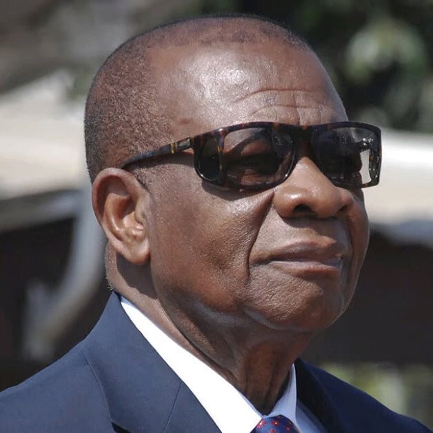 #Bavure
le site Camer.be affirme que le DGSN a pris des sanctions à l'endroit des deux acteurs majeurs du scandale de Yagoua diffusé sur les RS. La victime Alain Biena, filmée au poste de contrôle mixte de Yagoua, s'est rétabli de la torture à lui infligé!