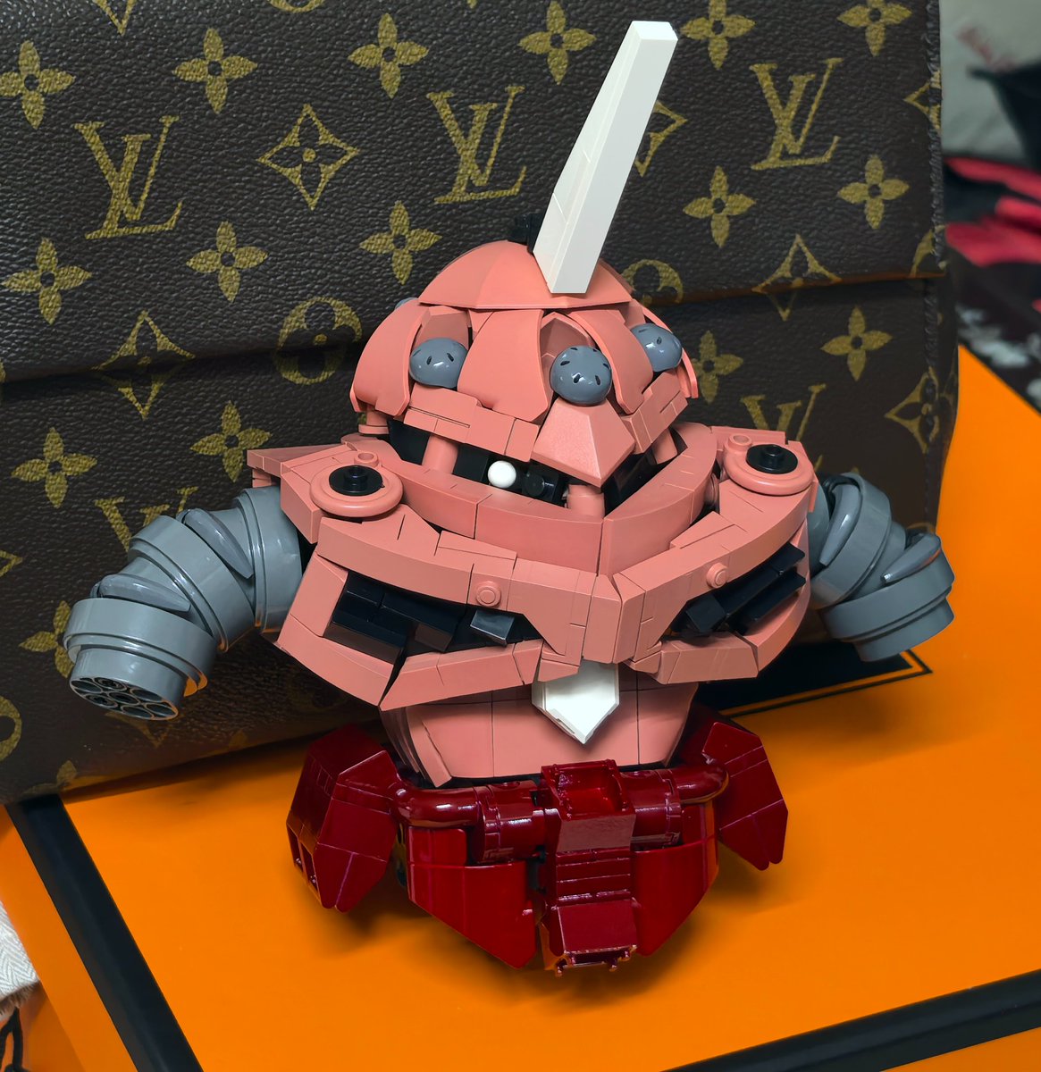 Smile_LEO_'s tweet image. W.I.P
lego Z&apos;gok