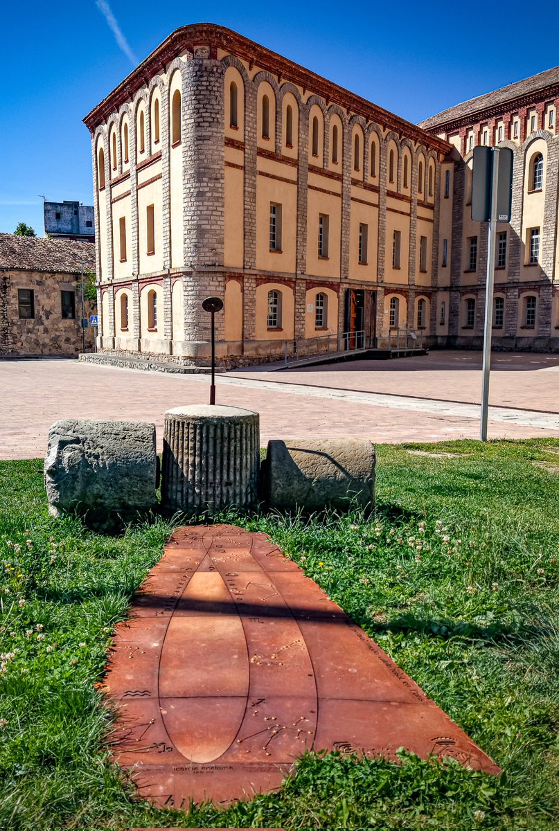 museudecervera's tweet photo. #InèrciaAnalema 👇

Un projecte del #MuseudelBlat (2023-2025) @paeriacervera
Dins el comissariat de Marc Verdés
“Societats pageses i alternatives agràries”
De l’artista Marta Pruna i l’enginyer Hamlyn Terry @PrunaMarta
Construït per Mecànica Guàrdia #Cervera  🔝 

📸 @loud_europe https://t.co/P5M9eHIRtb