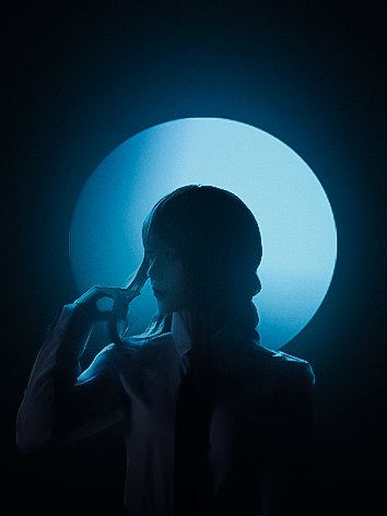 _max_gfx_'s tweet image. Which one ?? 
🔵 Or 🩷

#GraphicDesign #DigitalArt #CreativeDirection #VisualCommunication #DesignInspiration #ArtDirection #ModernDesign #PosterDesign #VisualDesigner #DesignStudio