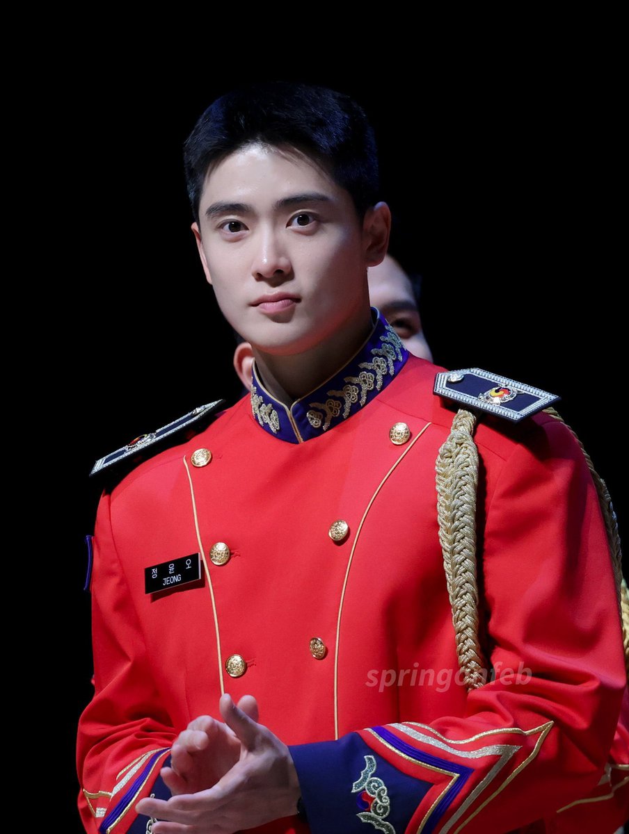 재혀니얼굴을가만들여다보면
뭔가가옳게돌아가고있다는느낌이듦
뭔말알?