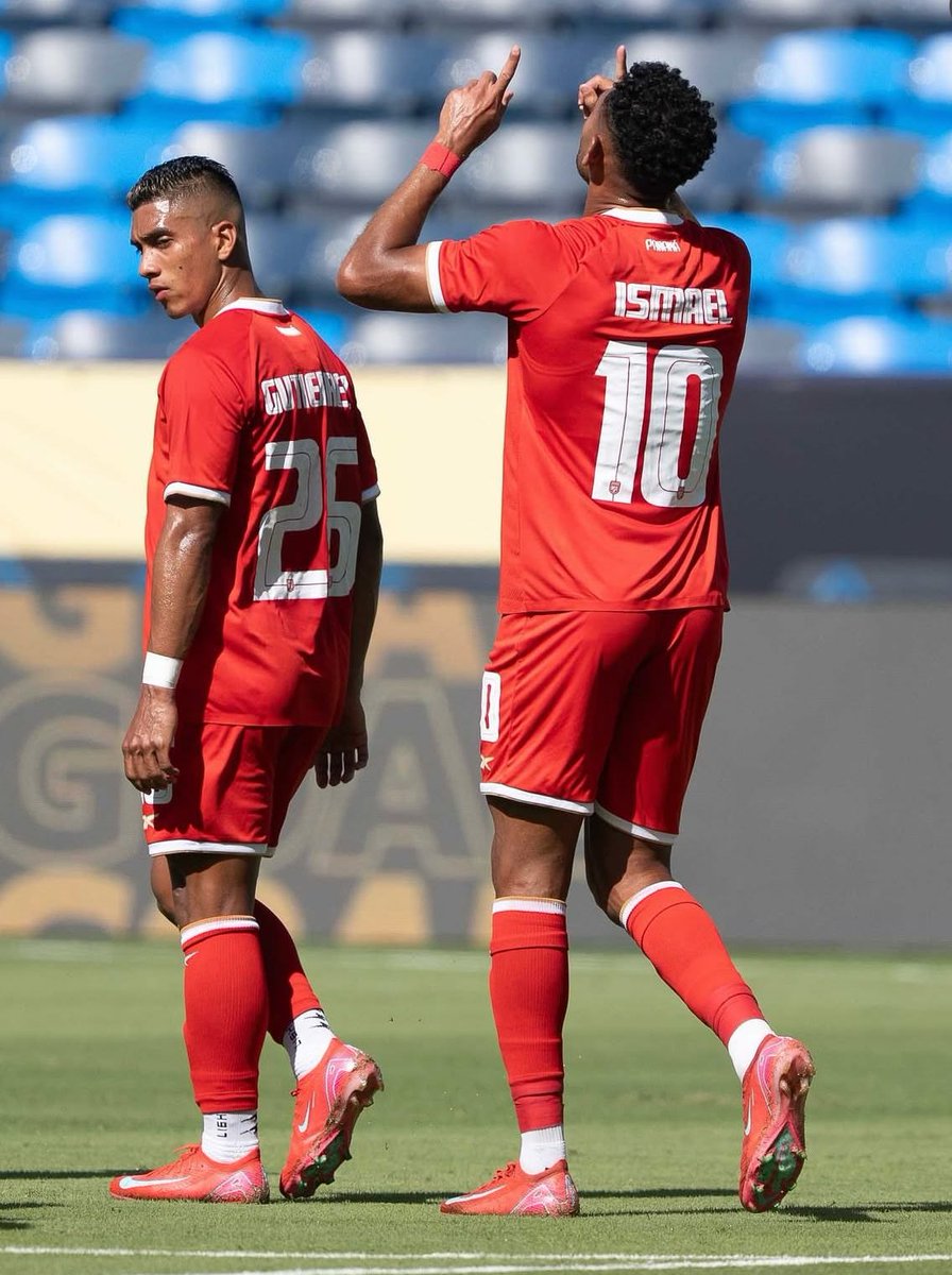 Un príncipe anda suelto en la. @goldcup 🤴⚽️🇵🇦🔥 <a href="/fepafut/">FEPAFUT</a>  foto <a href="/aesportsimages/">AESI | Agencia Fotográfica Deportiva</a>