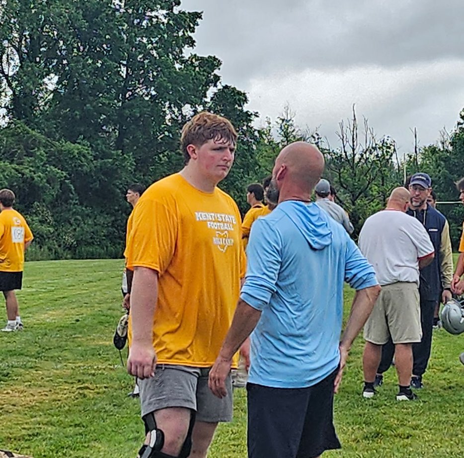 Landon Hoover (@landonhoover79) on Twitter photo Thank you Coach <a href="/Angelmatute_17/">Angel Matute</a> for inviting me to the Kent State Mega Camp. The coaches, team, stadium, fields, drills and everything were great!
<a href="/LakeCoachD/">Dan DeGeorge</a>
<a href="/Lake_Athletics/">Blue Streaks</a>
<a href="/SupeJR/">JR Suppes</a> Thank you Coach <a href="/Angelmatute_17/">Angel Matute</a> for inviting me to the Kent State Mega Camp. The coaches, team, stadium, fields, drills and everything were great!
<a href="/LakeCoachD/">Dan DeGeorge</a>
<a href="/Lake_Athletics/">Blue Streaks</a>
<a href="/SupeJR/">JR Suppes</a>