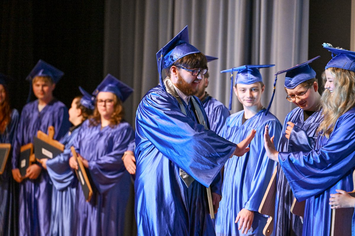 EricaPhotog's tweet image. Congratulations to @CapRegionBOCES Schoharie Campus graduates who crossed the stage at Cobleskill-Richmondville this past week!