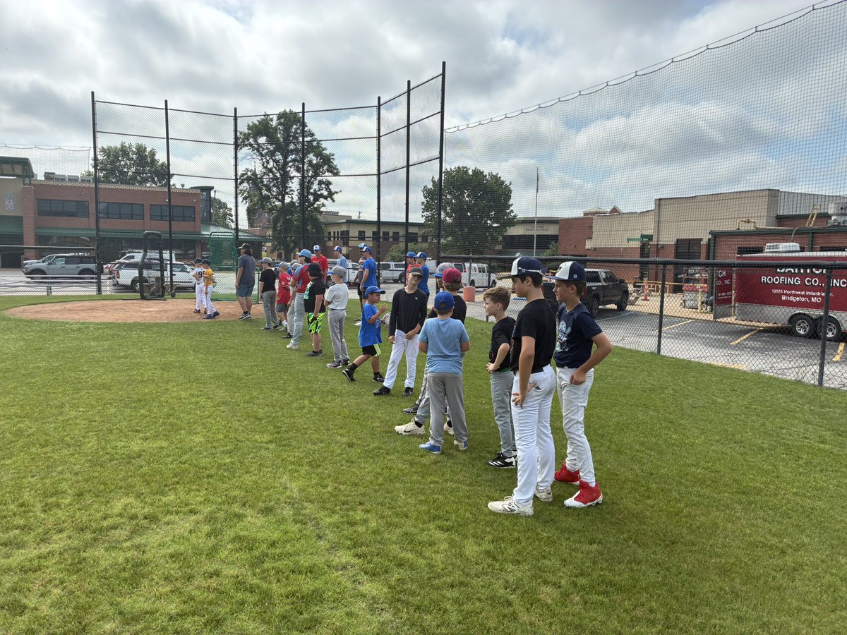 Valley Park Hawks Baseball tweet media