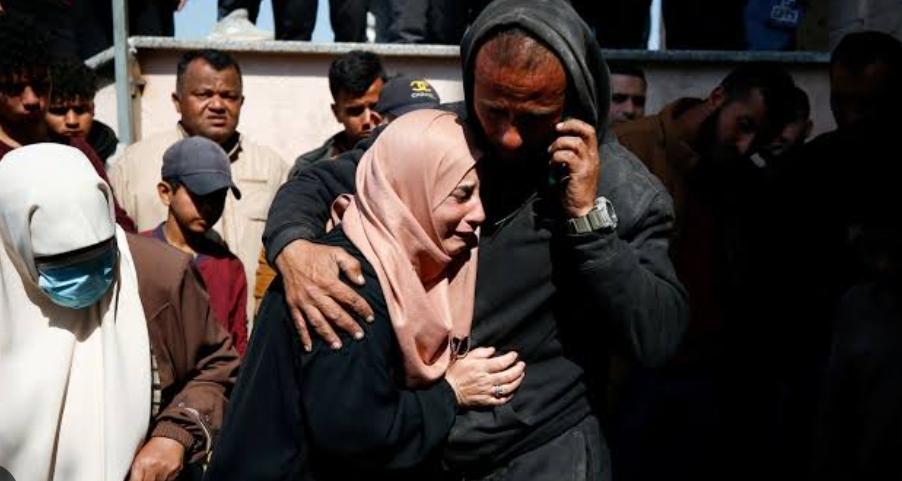 🚨 BREAKING: 45 Palestinians killed in Gaza while waiting for aid, per Gaza’s Health Ministry. Circumstances unclear.
#Gaza #Palestine #BreakingNews