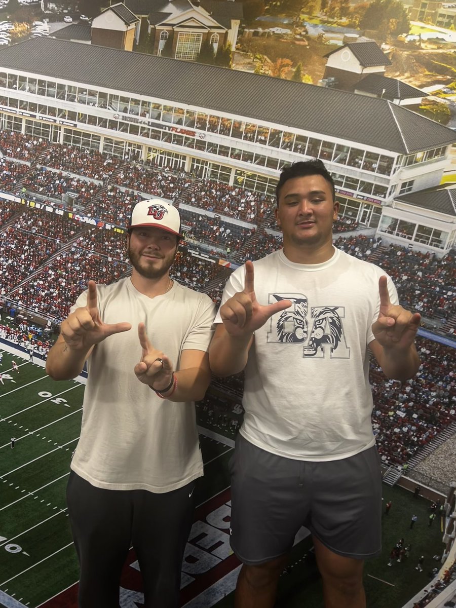 OwenReilly86's tweet image. Had a great time at @LibertyFootball Thank you @NKostarelos and @Coach_D13 for having me out.
@coachbilldurkin @CoachHollifield @BAHS_Football @BAHSCoachSiegel @BAHSMeixsell @BAHSCoachVard @BACoachPickett @FTRreport @CRSBusTour @CoachBrown62