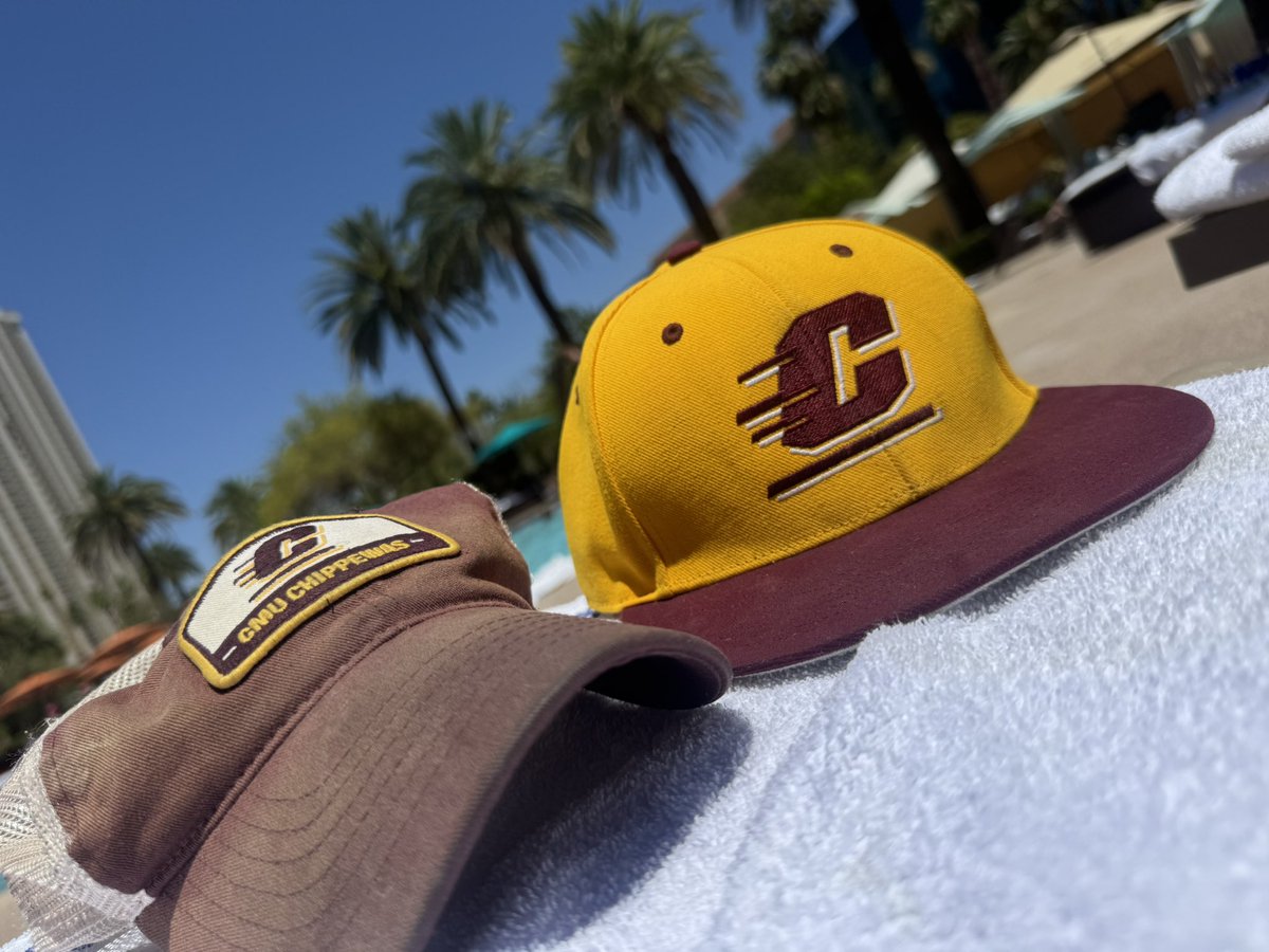 jaybee8484's tweet image. One rule went on vacation. You always represent the Chippewas and see how many Fire Ups! you could get. @CooperBradac22 @CMUAthletics