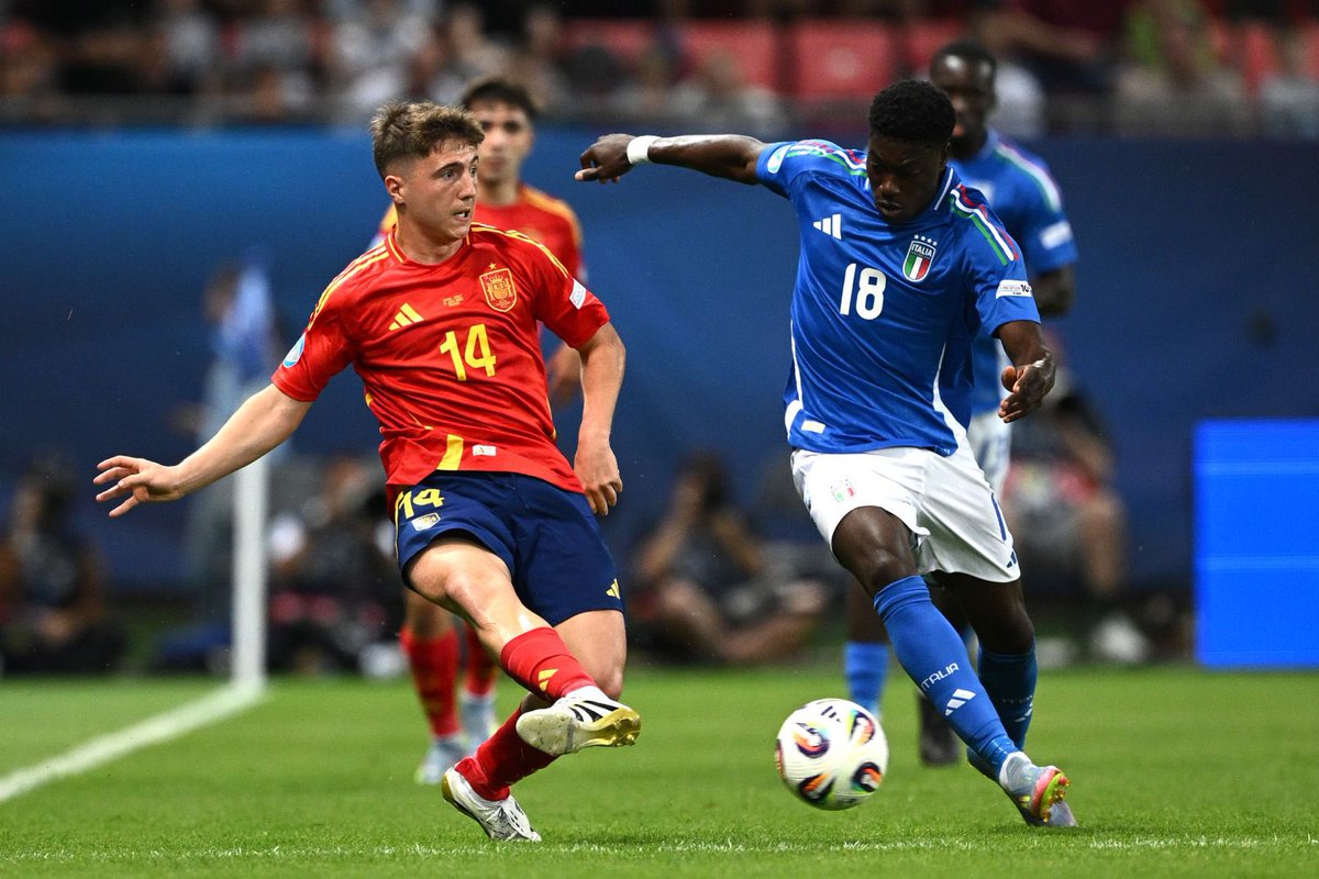 Azzurri's tweet image. 🇪🇸⚔️🇮🇹

#U21EURO #SpagnaItalia
#Under21 #Azzurrini #VivoAzzurro