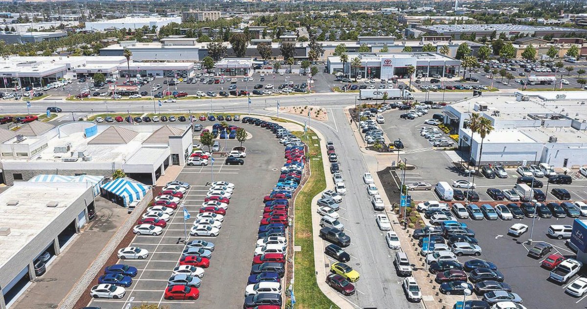 A survey found 52% of in-market car shoppers said they were looking to buy a new vehicle sooner than they otherwise would have because of tariffs. autonews.com/manufacturing/…