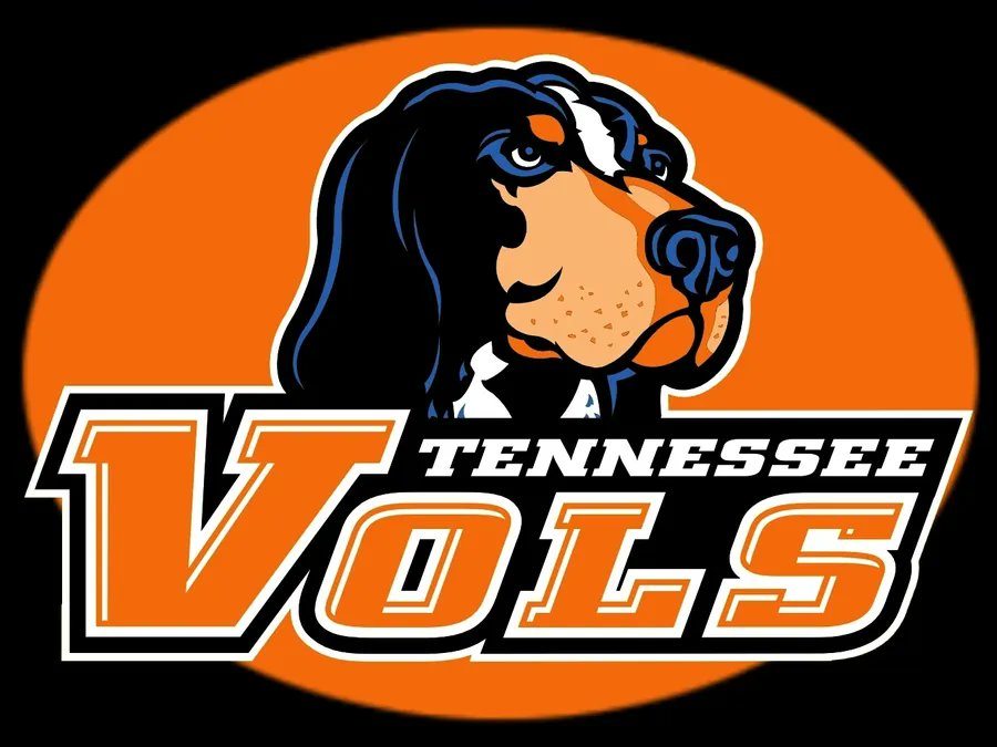 B__Law5's tweet image. I'll be in Knoxville this weekend #GBO🍊#WeRolling
@Madhousefit #WeBuiltDifferent @coachjoshheupel @CoachTimBanks @WilliamInge1 @CoachForrestL @Vol_Football @GrangerShook @graylin30 @coachjermelbell @SWiltfong_ @ChadSimmons_ @pikeroadFB