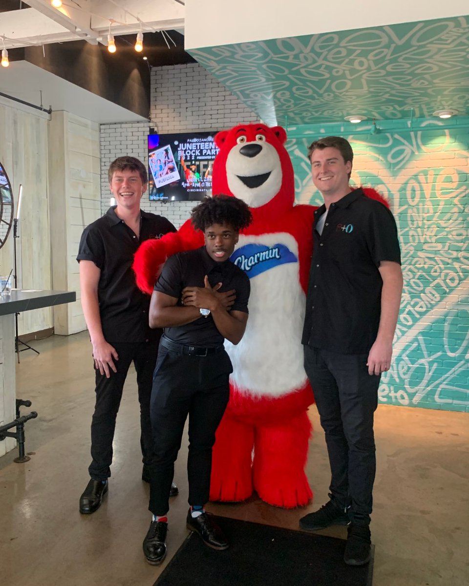 asapevent's tweet photo. Happy #NationalMascotDay!

Whether they are appearing as massive inflatables or hosting a meet and greet, mascots are essential to brand identity by bringing the energy, personality, and unforgettable moments. 

#EventMarketing #Mascots #BrandMascots https://t.co/rw4ZxE8gPF
