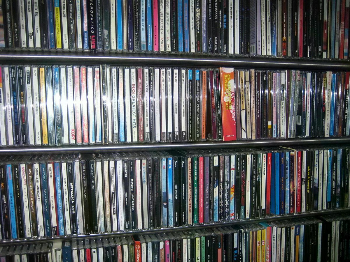 FIK DU LÆST : Musiksalget i Danmark når ny rekord: Er CD'en på vej tilbage? gaffa.dk/nyheder-fra-ga…