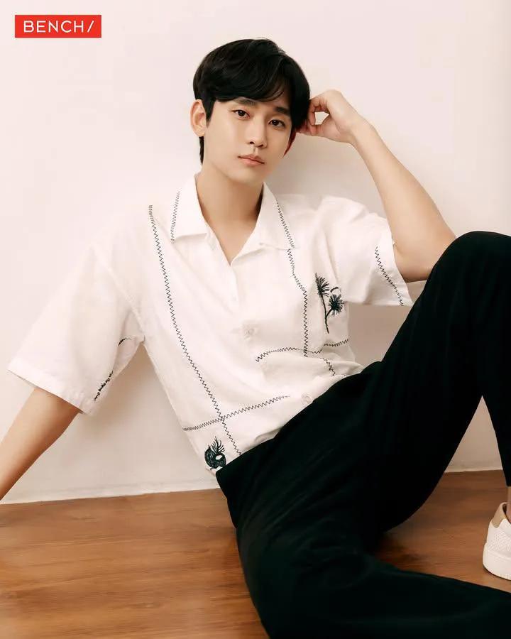 Atumetiana's tweet image. Where are you supporting from?
Drop your flag under this post, as for me it's Naija all the way 🇳🇬 🇳🇬 🇳🇬 🇳🇬 🇳🇬 

#KimSoohyun