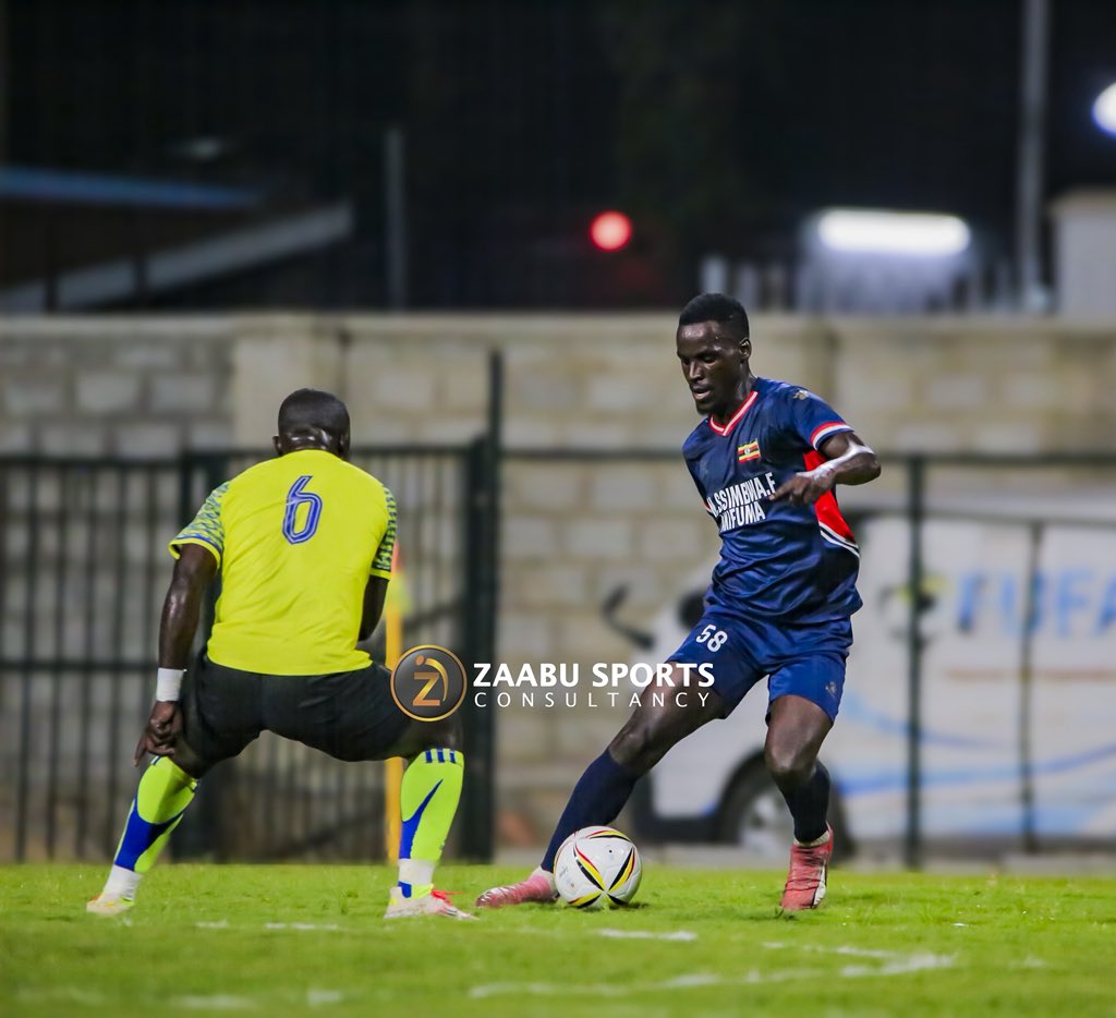 zaabu_sports's tweet image. INVESTING IN SUCCESS!!!

FUFA President’s XI wins 5-4 on penalties after 0-0 draw against Uganda Parliament FC  👏 Great show of sportsmanship! With Government investing in sports infrastructure, Uganda’s sports is poised for growth 
#FUFA #SportsDevelopment #Uganda