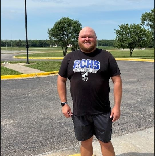 RC, please welcome Coach Darwin Sweetman as our new HS Head Track Coach for the 25-26 school year!  Coach Sweetman has been with RC as both math teacher and throwers coach for the past 5 years.  Please welcome coach Sweetman!