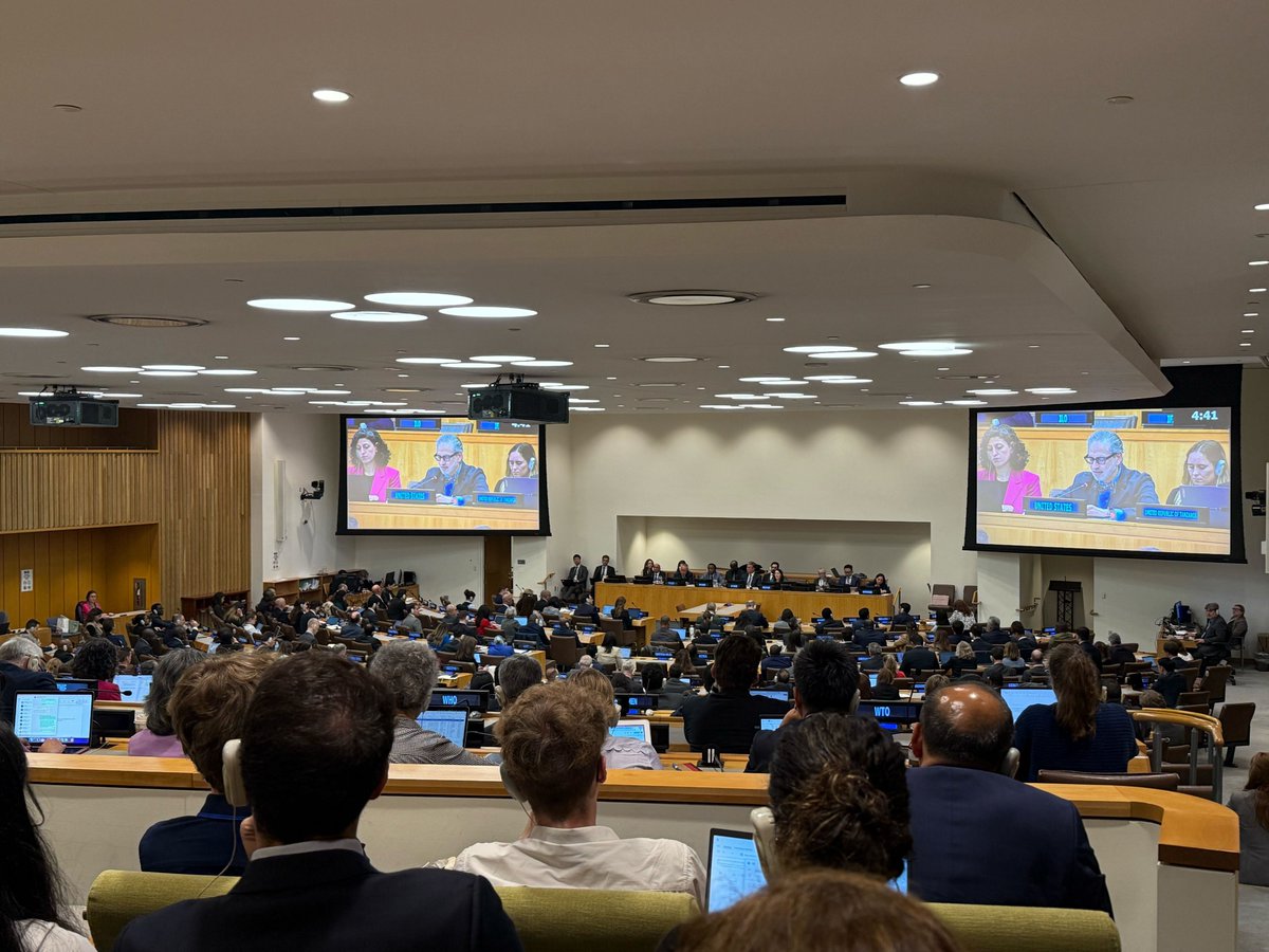 CESR - cesr.bsky.social (@social_rights) on Twitter photo Weโre at the <a href="/UN/">United Nations</a> headquarters in #NYC following the vote on the #FfD4 outcome document.
Stay tuned for more updates & analysis! Weโre at the <a href="/UN/">United Nations</a> headquarters in #NYC following the vote on the #FfD4 outcome document.
Stay tuned for more updates & analysis!