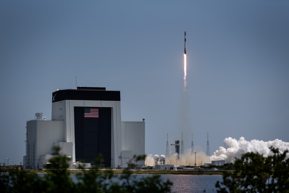 SLDelta45's tweet image. Launch Pad Playback 🚀🔁
50 launches and counting. That's right—we've officially hit liftoff #50 for the year, and it's only June.
Here's a look at what got us there over the past week.
#Starlink 12-24 and 12-26