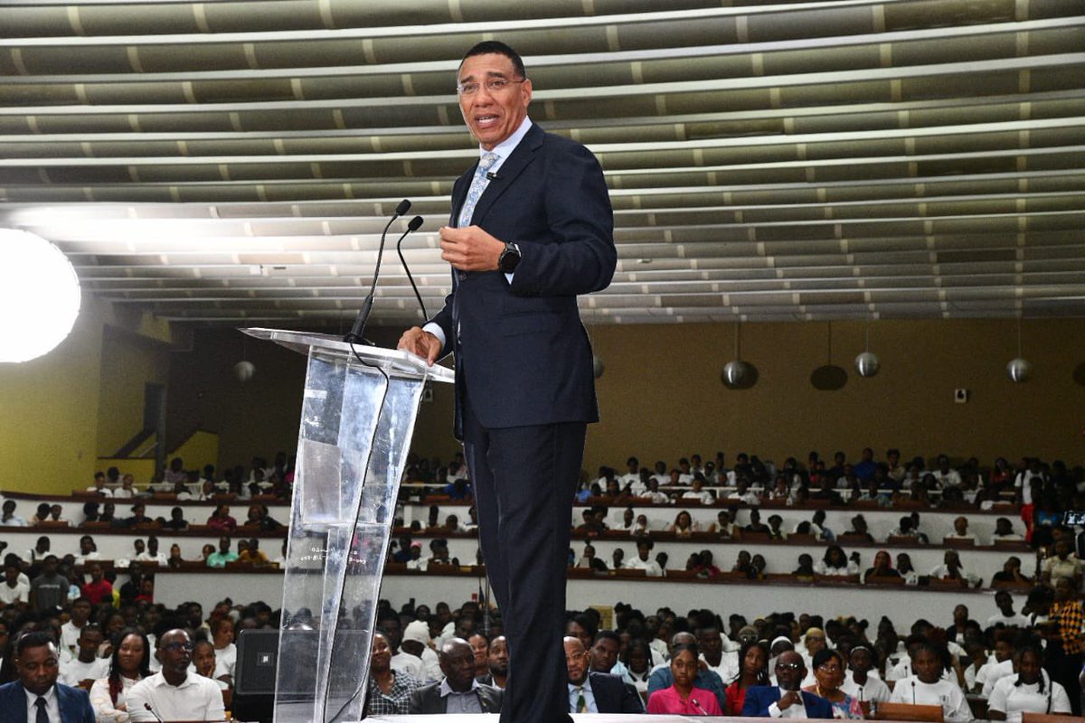 LocalGovJa's tweet image. Today we launched our annual Youth Summer Employment Program at the Jamaica Conference Centre. This is the 9th cohort of youth to be employed in the Local Government Sector; 10,000 individuals will be employed for 4 weeks starting July 7. #LocalGovAtWork #YesToYSEP