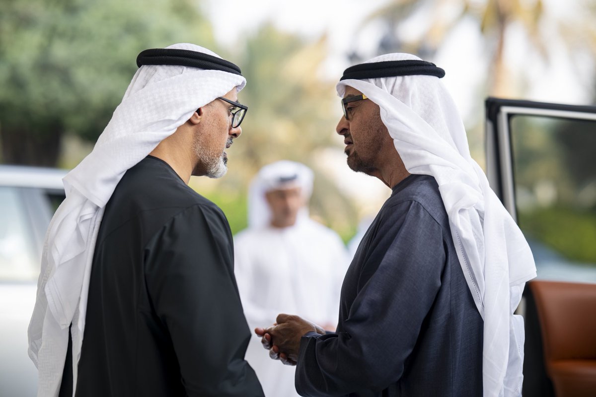 حفظكم الله ورعاكم وسدد خطاكم 🇦🇪
#محمد_بن_زايد #رئيس_الدولة 
#خالد_بن_محمد_بن_زايد #ولي_عهد_أبوظبي