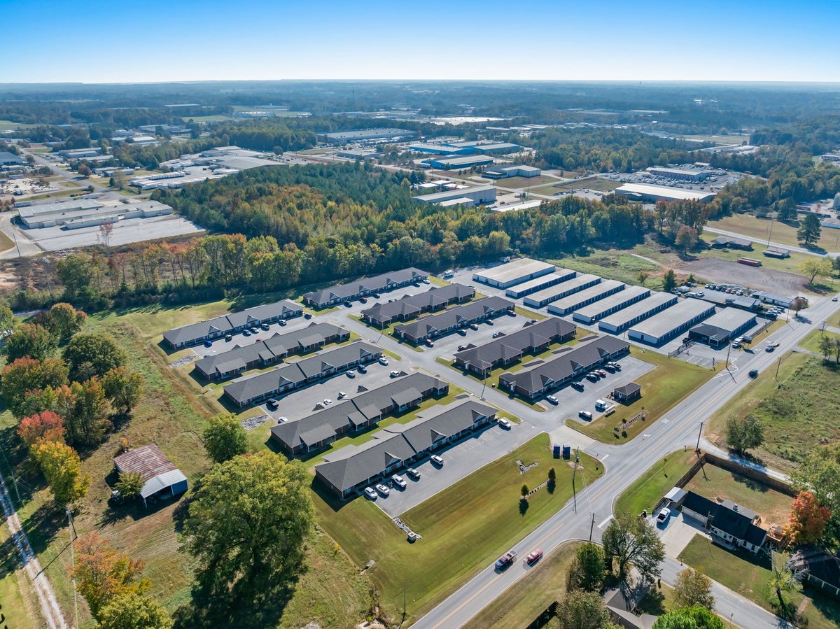 Nate_Shields's tweet image. Our property manager just added $40k in value to one of our apartment complexes without us even asking.

He renegotiated our dumpster service saving us $200/month. That&apos;s $2,400/yr.

At a 6% cap rate: $2400/.06 = $40k

This is the value of having a great property manager.