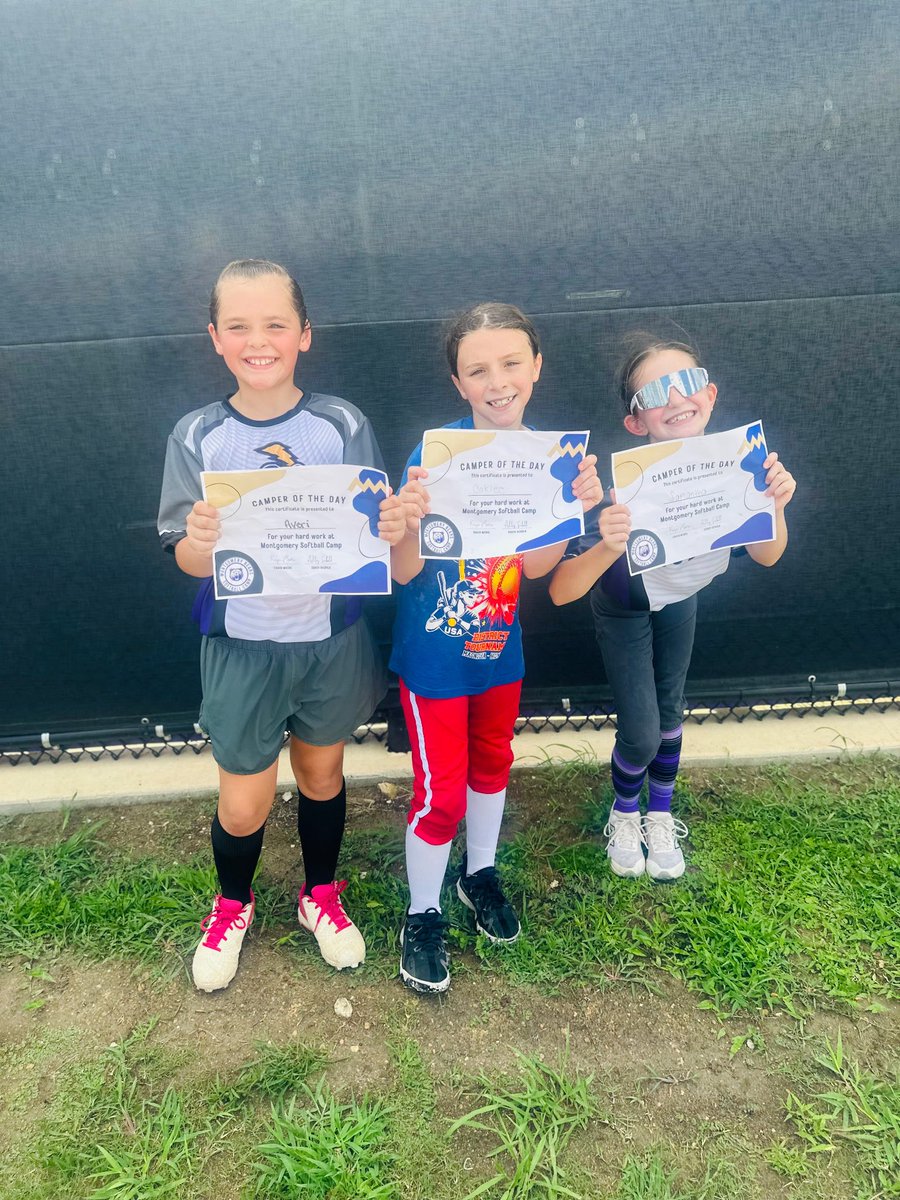 MHSBearSB's tweet image. DAY 2 of our Lady Bears Camp! So much fun with our futures Bears!!!
Here are our Campers of the Day from the past two days!! 💪🏽 🥎
@coachlaplante @coachcooper_mhs @mruffin15