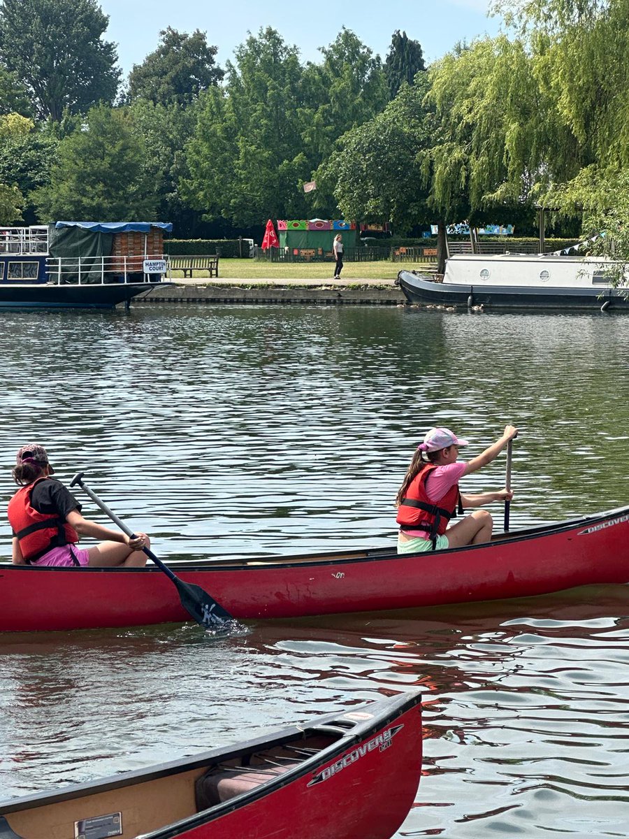 Year 6 had an amazing time today messing about on the river, bell boating and canoeing at The Eyot Centre. Thank you to Mr Whitfield, Mrs Wilson, Mr Nutt and our parent helpers for making it such a fun and soggy day #henleyschools #CavershamSchools  #bellboating #canoeing