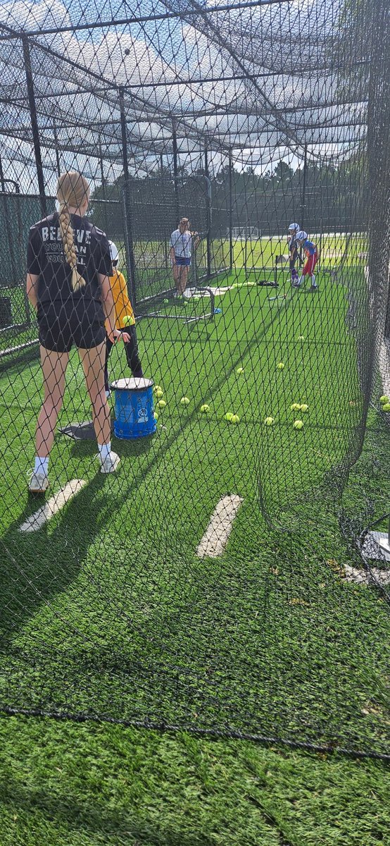 MHSBearSB's tweet image. More pics of DAY 2!!!!
@coachlaplante @coachcooper_mhs