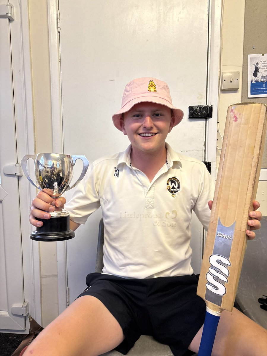 Adam_G_TV's tweet image. Pink Ball specialist with another trophy for the shelf, Buster Could never @DissCC #LongOnSpecialist #AintNoStoppingRaoul #SamusBreadbasket #CATCHESwinMATCHES