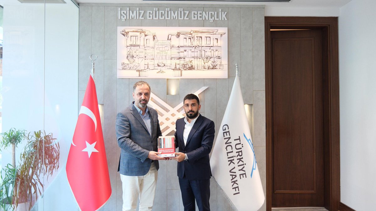 Dernek Heyetimizden TÜGVA'ya Ziyaret

Türkiye Gençlik Vakfı - TÜGVA Genel Merkezi'nde Genel Başkan Sn. İbrahim Beşinci ve Dış İlişkiler koordinatörü Genel Başkan Yardımcısı Sn. M. Malik Taylan ile verimli bir görüşme gerçekleştirildi.

<a href="/tugvaTR/">TürkiyeGençlikVakfı</a>