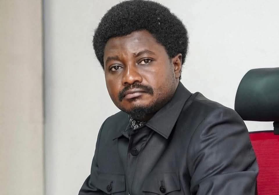 Bravo Zulu (@bzahinda) on Twitter photo #RDC Plusieurs sources attestent que le ministre d'État ministre de la justice <a href="/ConstantMutamba/">Constant Mutamba</a> a notifié sa démission non pas à la première ministre mais au chef de l'État Félix Tshisekedi.
Ni Bia Nguvu #RDC Plusieurs sources attestent que le ministre d'État ministre de la justice <a href="/ConstantMutamba/">Constant Mutamba</a> a notifié sa démission non pas à la première ministre mais au chef de l'État Félix Tshisekedi.
Ni Bia Nguvu