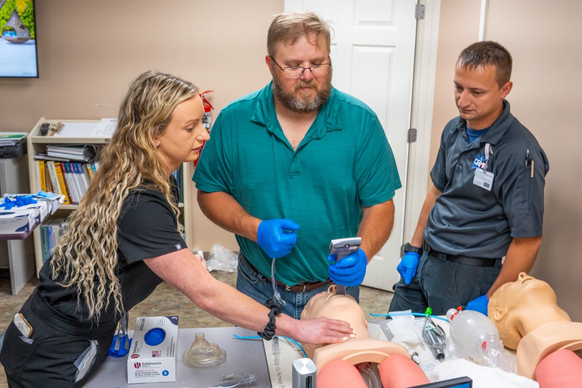 USFHealth's tweet image. Clinicians in rural areas face unique barriers to continuing education. That’s why @USFHealth &amp;amp; @CAMLSTAMPA brought hands-on, scenario-based training directly to providers in Apalachicola, FL and Douglas, GA, helping to sharpen life-saving skills. bit.ly/4kIw9ct