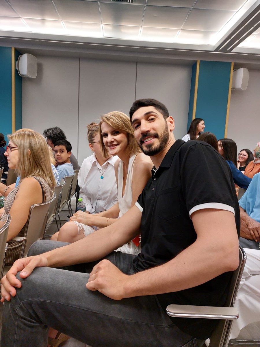 Με τον <a href="/EnesFreedom/">Enes Kanter FREEDOM</a> γνωστός για την αγάπη του για την Ελλάδα &amp; την εθελοντική του δράση. Δώρισε 50.000 ευρώ για δεντροφύτευση  όπου &amp; συμμετείχε. Τον Ευχαριστούμε