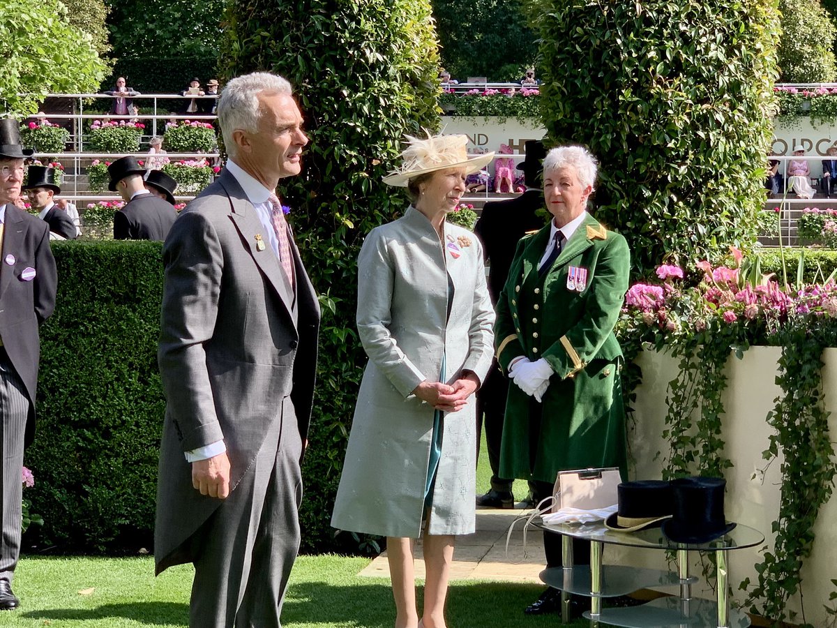 The Princess Royal arrives in the paddock to make the trophy presentation.

#RoyalAscot