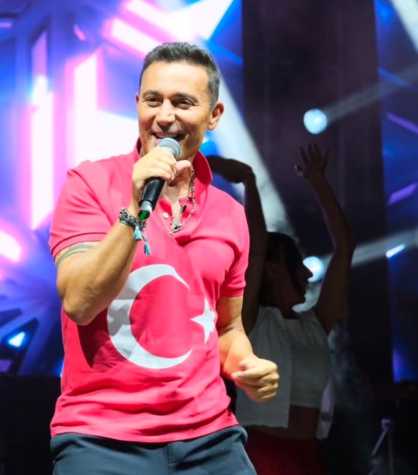 TurkcuPaylasim's tweet photo. 🗣️Mustafa Sandal:

"Geçmiş olsun başkan! 

Atatürk gençliği için var gücünüzle çalışmaya devam etmenizi dilerim." https://t.co/63HRkiGZAF