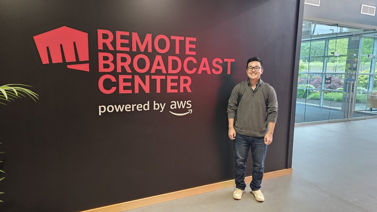 𝐍𝐮𝐤𝐞 tweet media