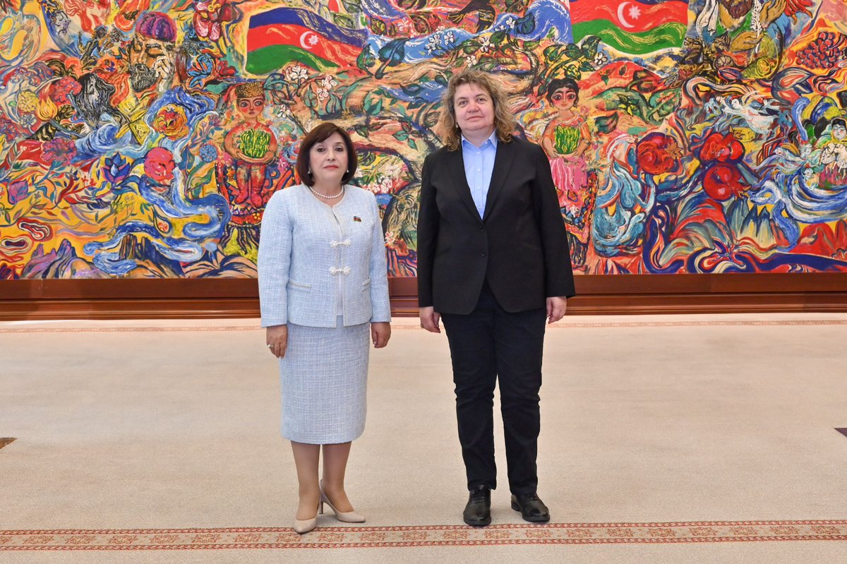 Speaker_Az's tweet photo. Bolqarıstan Respublikası Milli Assambleyasının sədri Nataliya Kiselova ilə QDİƏTPA-nın 65-ci plenar sessiyası çərçivəsində görüşdük.
We met with Natalia Kiselova, Speaker of the National Assembly of the Republic of #Bulgaria, during the 65th #PABSEC Plenary Session.
#Diplomacy https://t.co/Nz2r54bVce