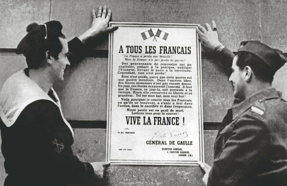 CerfiaFR's tweet image. 🇫🇷🎙️ FLASHBACK | Il y a 85 ans jour pour jour, le général de Gaulle lançait l'Appel du 18 Juin, exhortant les Français à poursuivre le combat contre l'Allemagne nazie. Le manuscrit de ce texte historique intégrera ce mercredi la collection des Archives nationales.