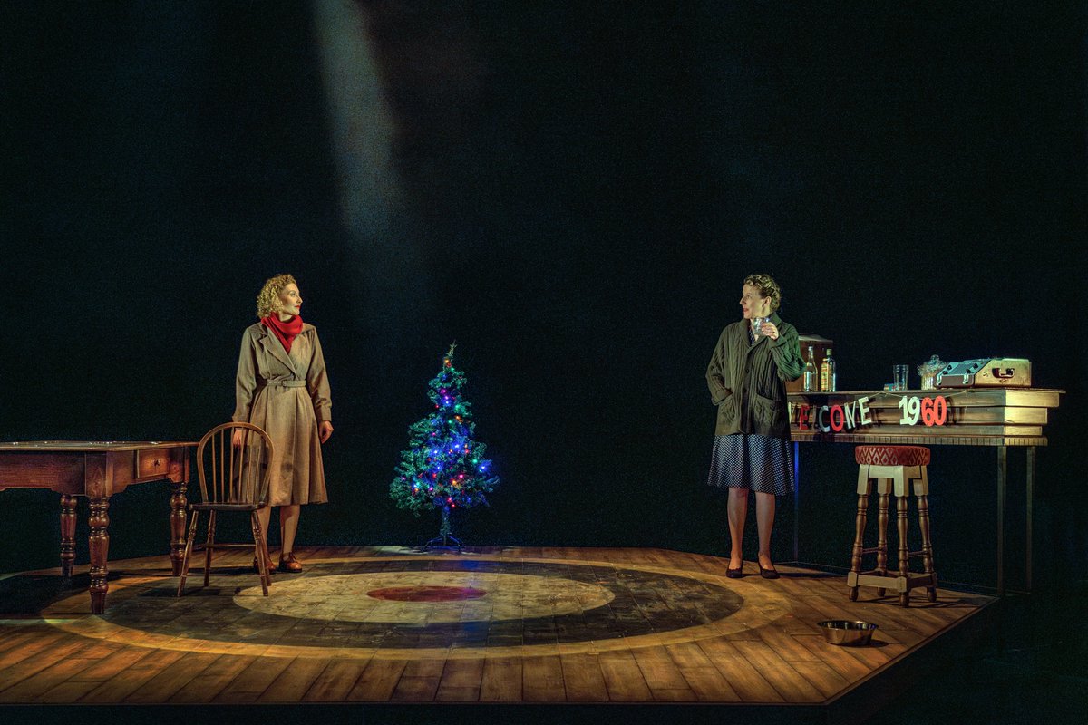 Behindthearras.com tweet media