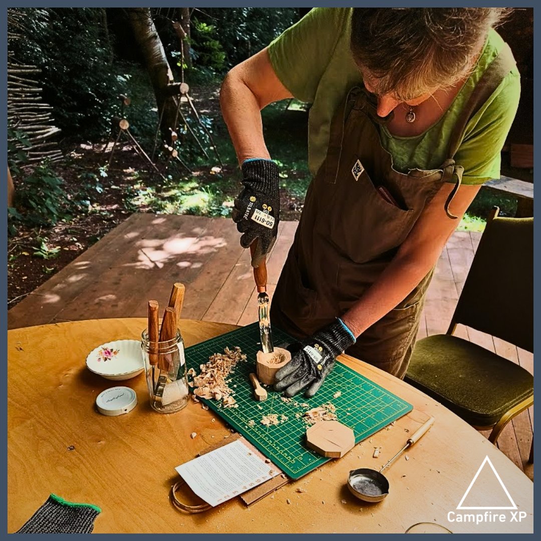 campfire_xp's tweet image. Last weekend guests gouged, whittled, filed & sanded to create a small wooden bowl & spoon, buffed with food-safe polish made from campfire-melted beeswax & mineral oil. Some even made a matching lid! Well done all. Book tickets to our upcoming events campfirexp.com ✨️