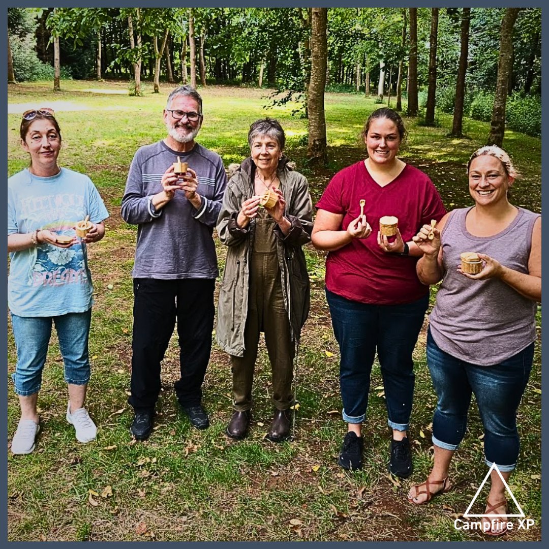 campfire_xp's tweet image. Last weekend guests gouged, whittled, filed & sanded to create a small wooden bowl & spoon, buffed with food-safe polish made from campfire-melted beeswax & mineral oil. Some even made a matching lid! Well done all. Book tickets to our upcoming events campfirexp.com ✨️