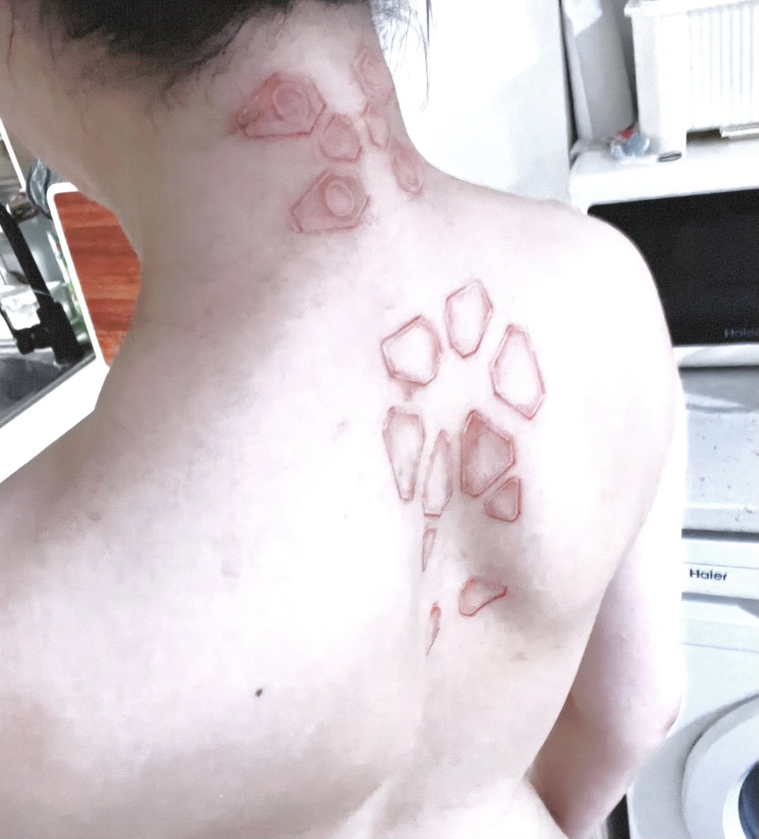 這很不真實…但…