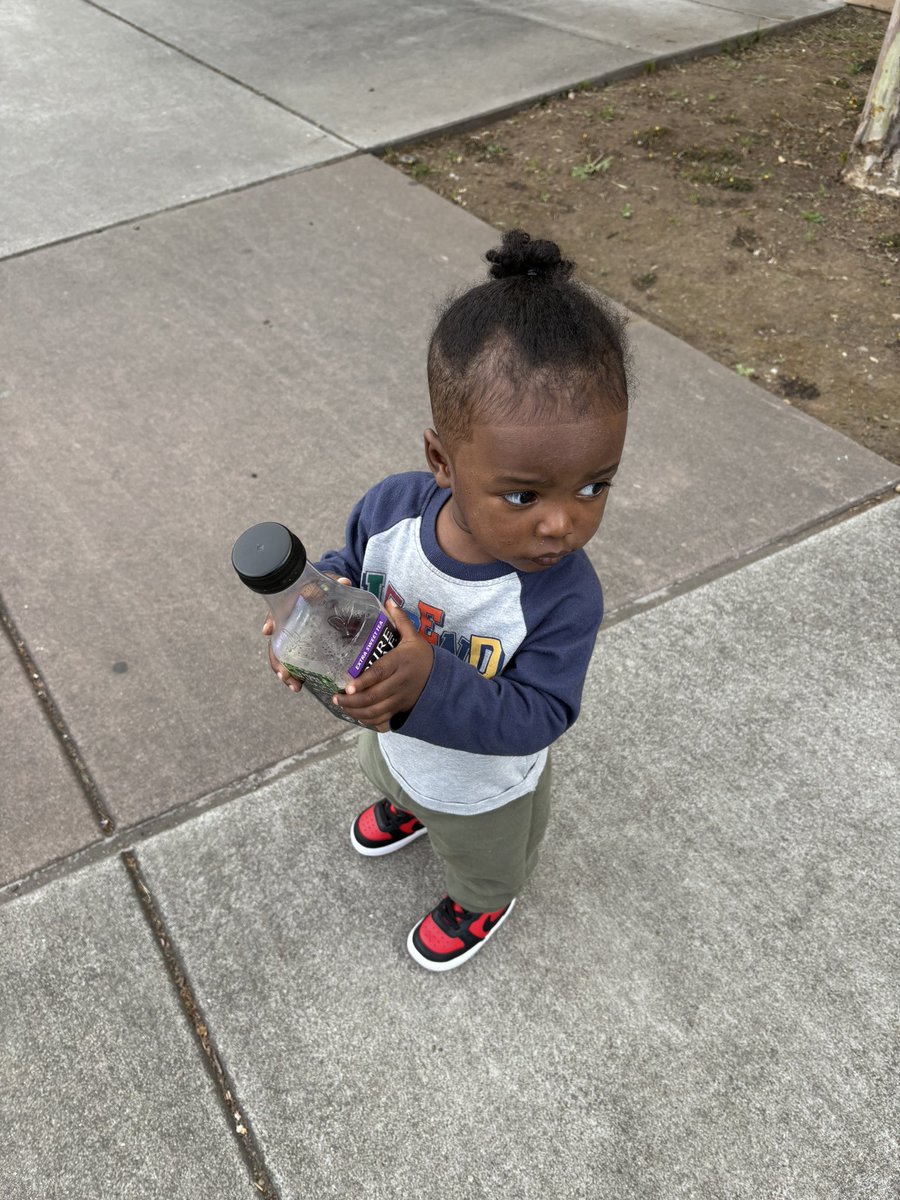 remcari's tweet photo. I OWE $200 FOR RENT BY TOMORROW OR MY LANDLORD WILL BE FILING FOR EVICTION. I start a new job soon, I just cannot pay by tomorrow. Please help my babies KEEP THEIR HOME. This is ALL WE HAVE. We will be HOMELESS. 

https://t.co/penA3nuJ0M

https://t.co/Ruodh9Scyc https://t.co/1KjiFJQW3w