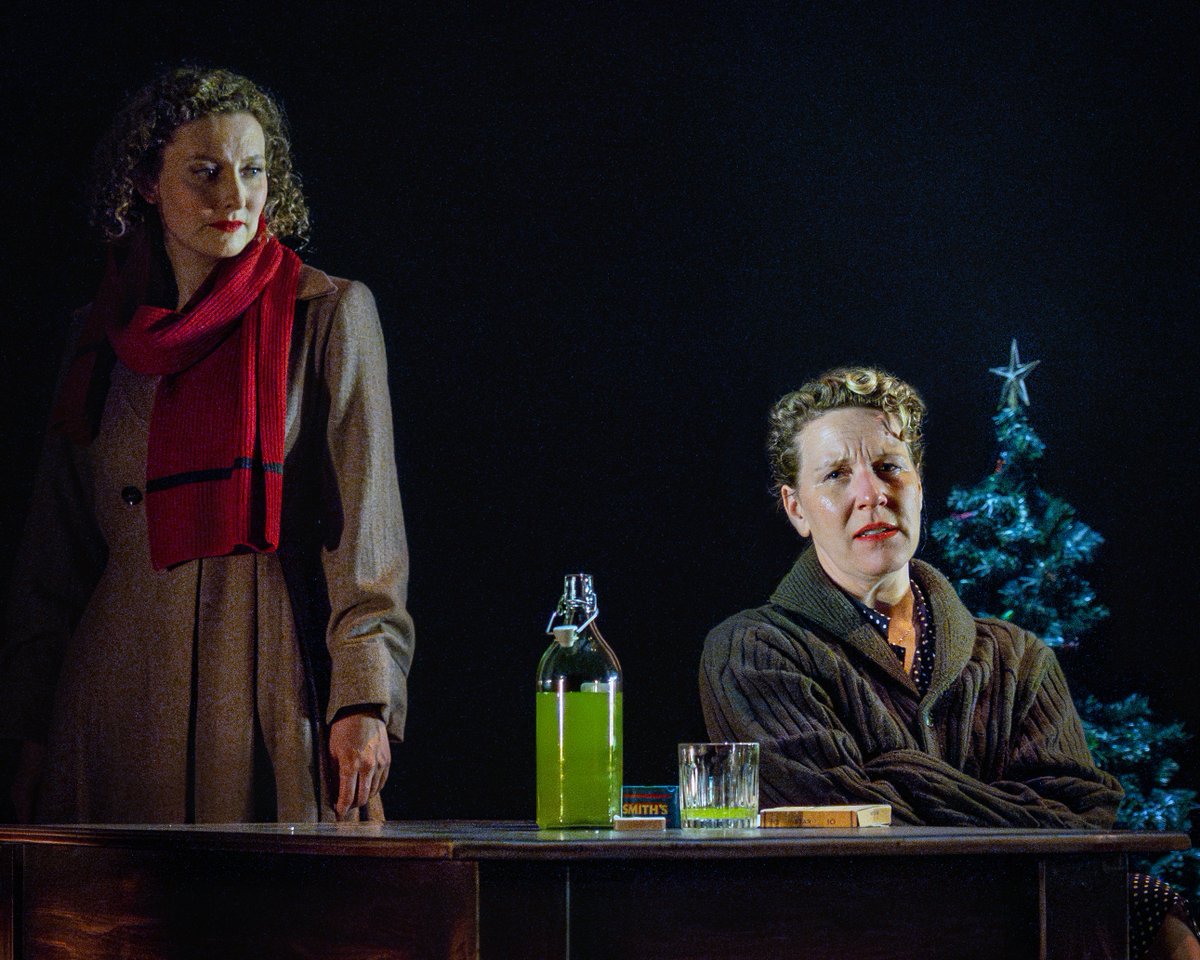 Behindthearras.com tweet media