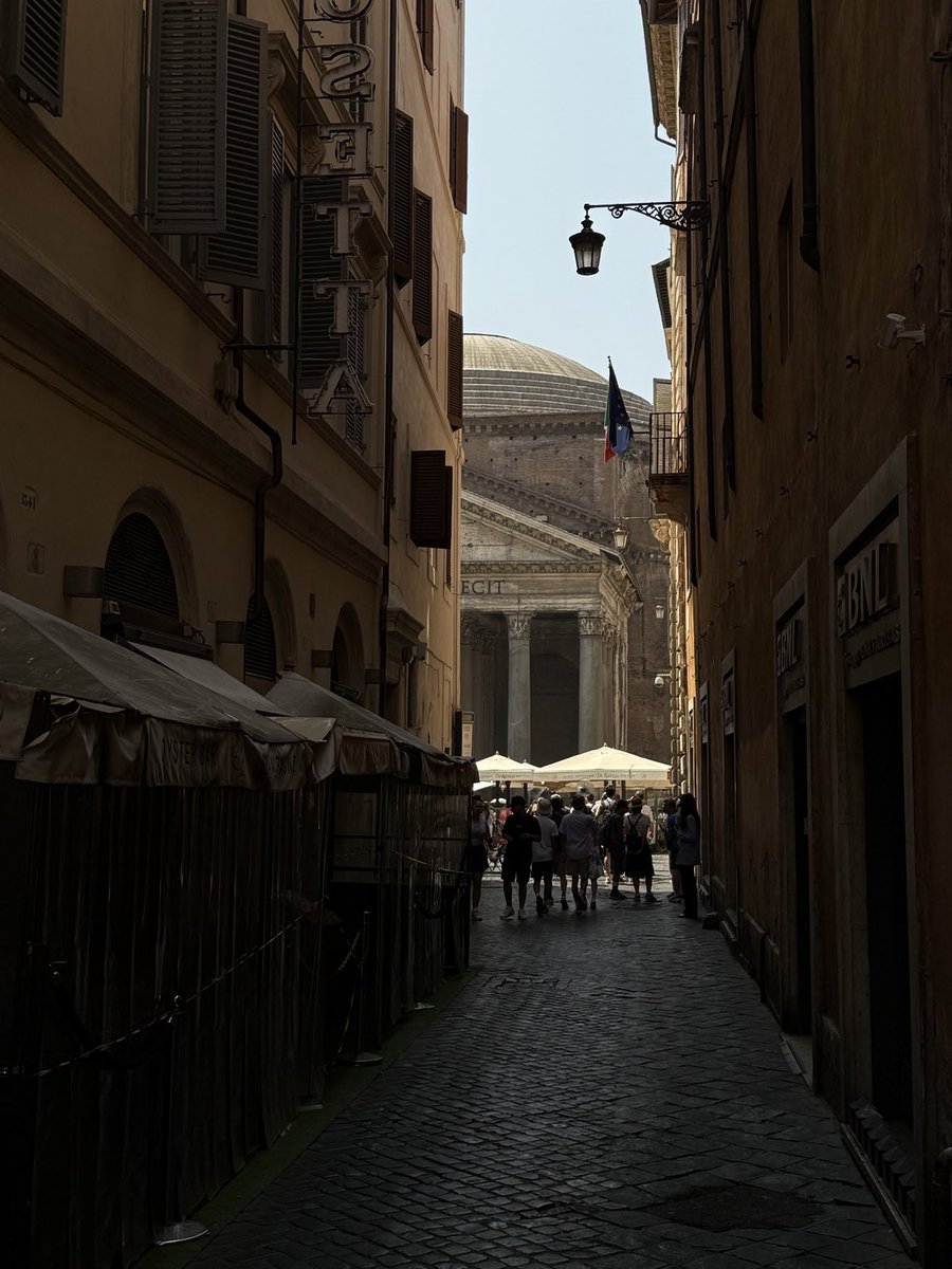 jmde99's tweet photo. La luz de Roma https://t.co/LfUr6iVRFq
