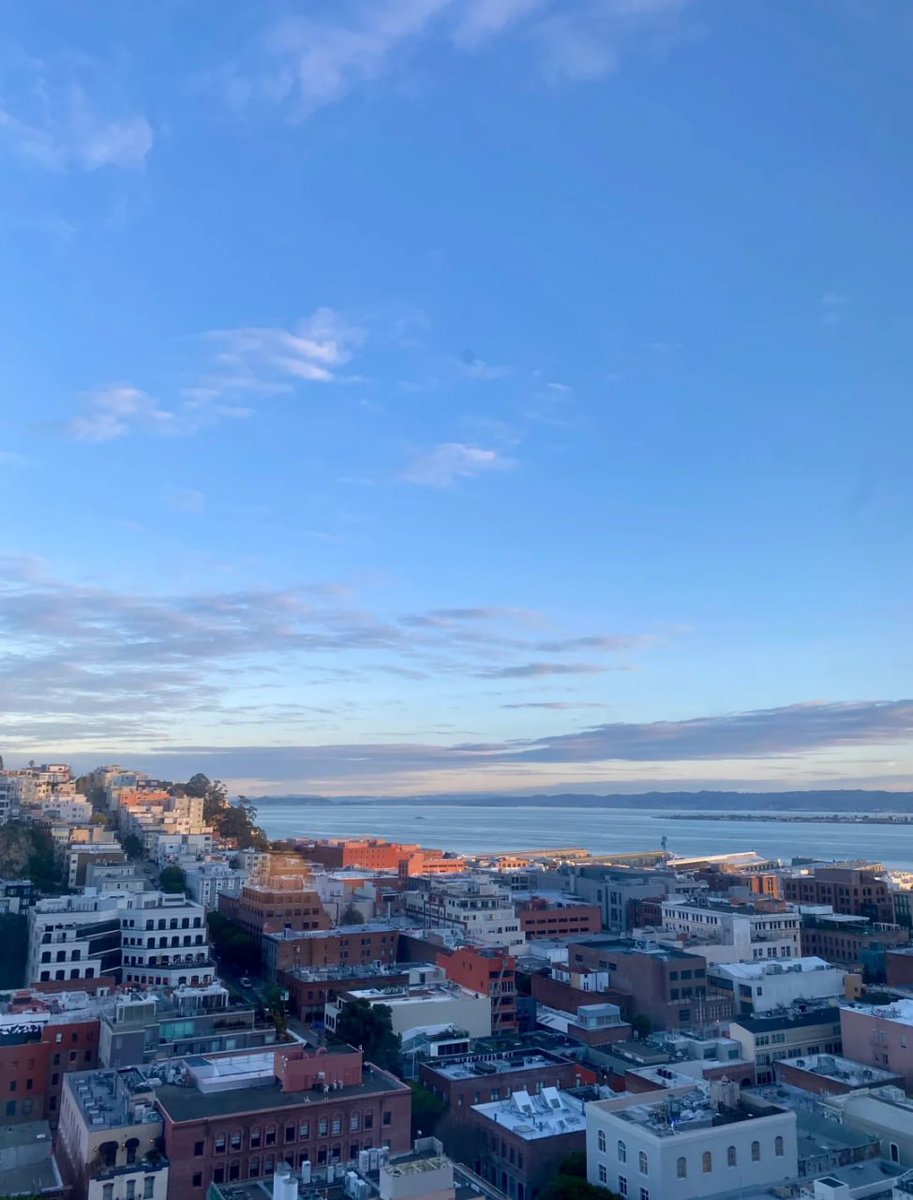 The rooms facing southeast  have a very good visual effect. If you get up early enough, you can watch the sun gradually cover the city. #morningmusume25 #MorningVibes #Morning