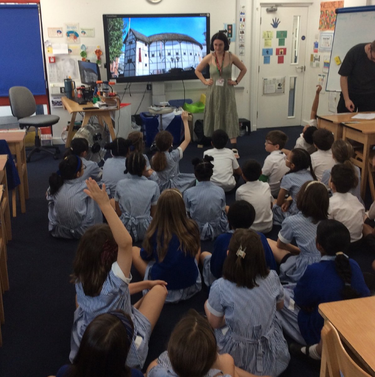 ECFSprimary's tweet image. Y4 had a exciting Globe theatre workshop related to their History learning on Julius Caesar!