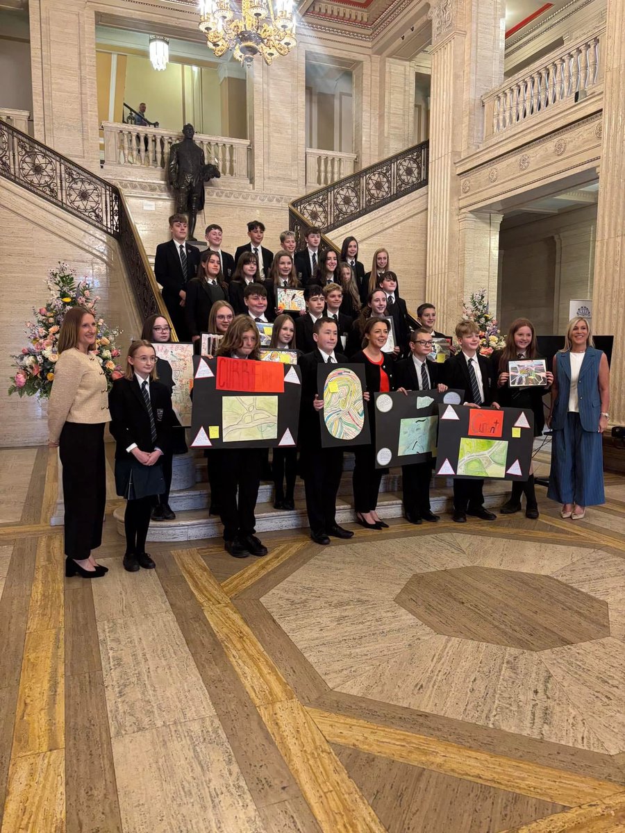 Our year 8 JOLT students where absolutely brilliant today at Stormont campaigning for the improvement to the A1 Road Network to make the A1 Safer for everyone who travels on it on a daily basis. 

Well done Year 8!

youtu.be/nuzCDJylgdE?fe…

#newbridgeproud